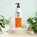 Balsamo que controla instantáneamente el encrespamiento, Revlon Professional ProYou The Tamer Sleek Balm 350 ml